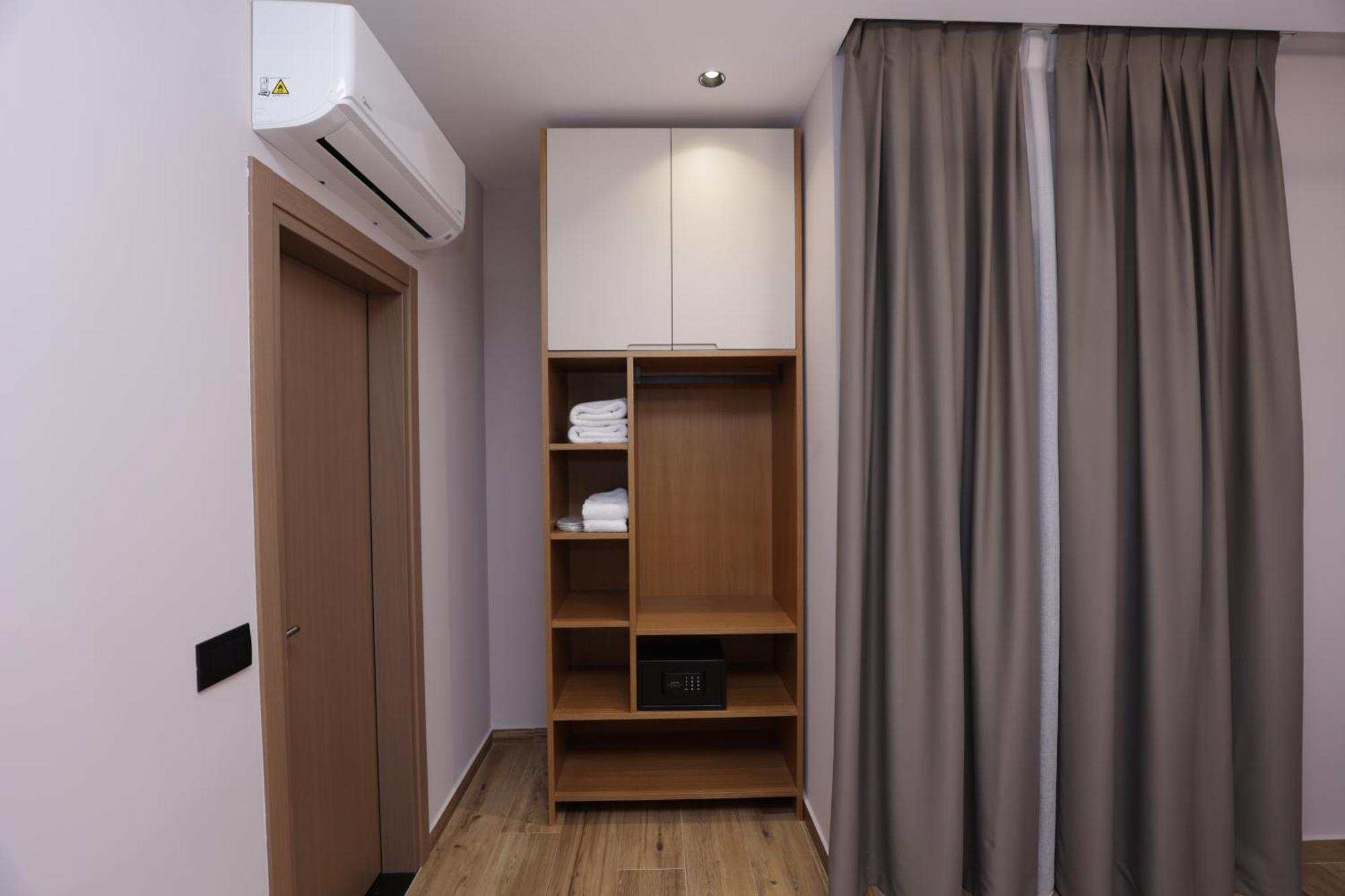 Residence Inn Tirana Exterior photo